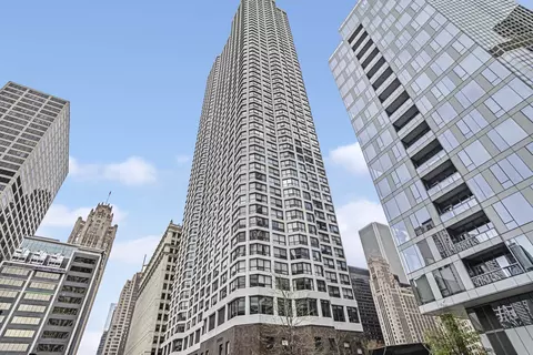 405 N Wabash Ave #4508, Chicago, IL 60611