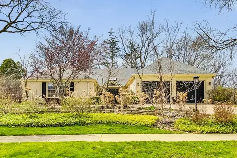500 Standish Dr, Deerfield, IL 60015