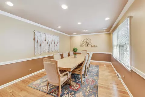 Dining - 500 Standish Dr, Deerfield, IL 60015 photo 1 of 2