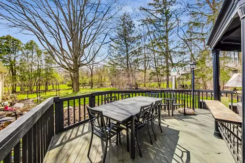 Exterior - 500 Standish Dr, Deerfield, IL 60015 photo 7 of 11