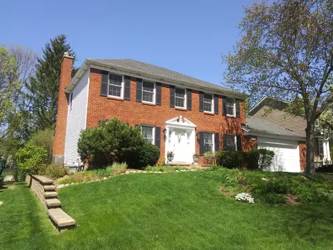 1365 E Gartner Rd, Naperville, IL 60540