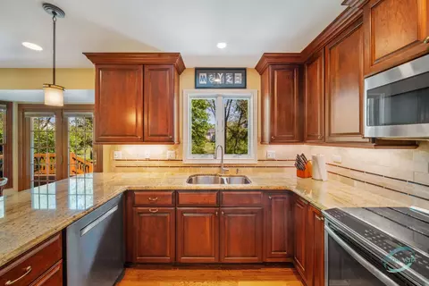 1365 E Gartner Rd, Naperville, IL 60540 photo 13