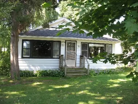 34904 N Carvis Dr, Lake Villa, IL 60046