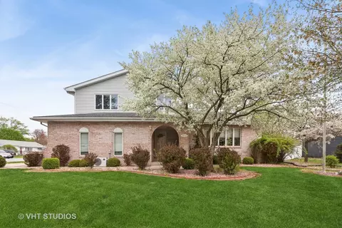 Exterior - 18733 Torrence Ave, Lansing, IL 60438 photo 2 of 5