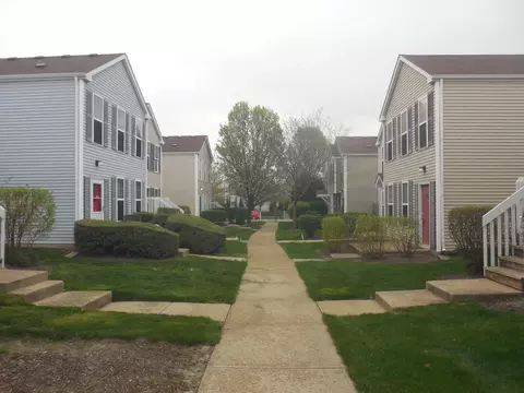 Exterior - Undisclosed, Aurora, IL 60504 photo 3 of 5