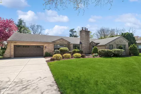 411 E Orchard St, Arlington Heights, IL 60005