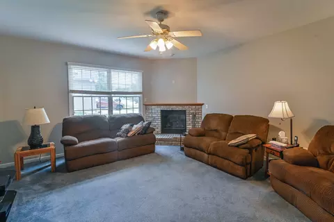 2904 Spangle Rd, Bloomington, IL 61705 photo 6