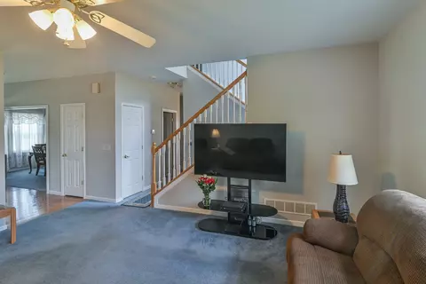 2904 Spangle Rd, Bloomington, IL 61705 photo 8