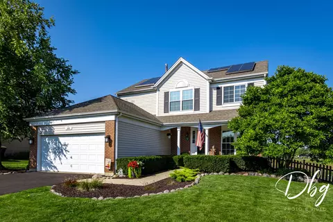 2622 Acorn Dr, Round Lake Beach, IL 60073