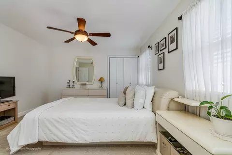 Bedroom - 1291 Meyer Ct, Naperville, IL 60564 photo 5 of 9