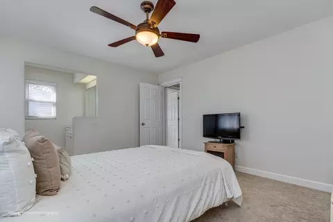 Bedroom - 1291 Meyer Ct, Naperville, IL 60564 photo 4 of 9