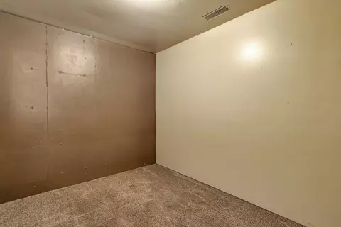 Bedroom - 804 1st Ave, Mendota, IL 61342 photo 3 of 6