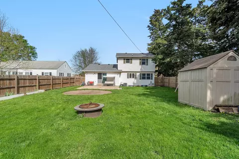 Exterior - 804 1st Ave, Mendota, IL 61342 photo 9 of 11