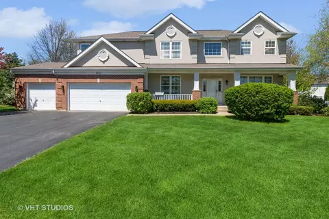 5650 Trinity Ct, Gurnee, IL 60031