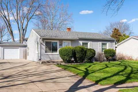 1624 Poplar Ave, Hanover Park, IL 60133