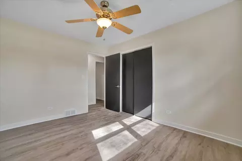 Bedroom - 234 Pinehurst Dr, Des Plaines, IL 60016 photo 1 of 3