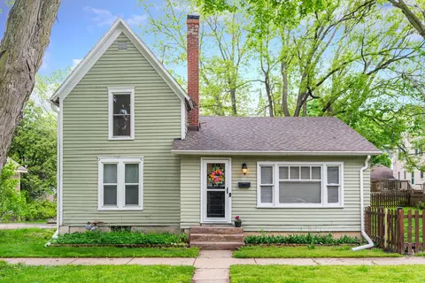 521 E Garden St, Dekalb, IL 60115