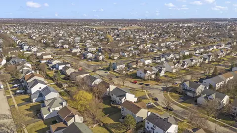 View/Area - 5301 Brier Glen Dr, Plainfield, IL 60586 photo 3 of 4