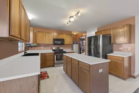 Kitchen - 5301 Brier Glen Dr, Plainfield, IL 60586 photo 1 of 1
