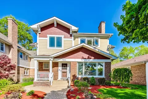 7511 Kildare Ave, Skokie, IL 60076
