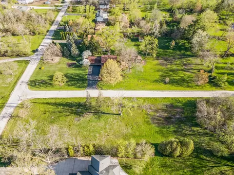 7703 Hamilton Ave, Burr Ridge, IL 60527 photo 11