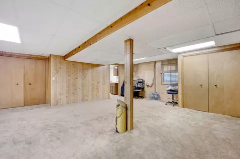 Other - 1095 John Dr, Hoffman Estates, IL 60169 photo 3 of 8