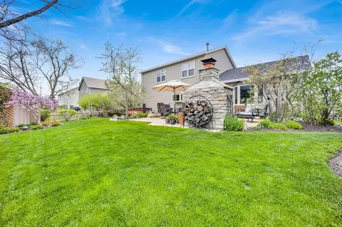 Other - 1095 John Dr, Hoffman Estates, IL 60169 photo 7 of 8