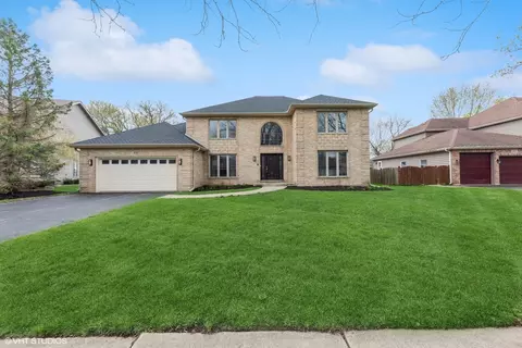 833 Fieldale Ln, Grayslake, IL 60030