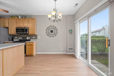 Dining - 3919 Blackstone Dr, Aurora, IL 60504 photo 1 of 1