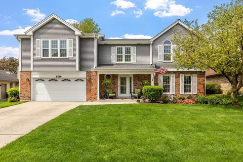 8216 Cromwell Ave, Woodridge, IL 60517