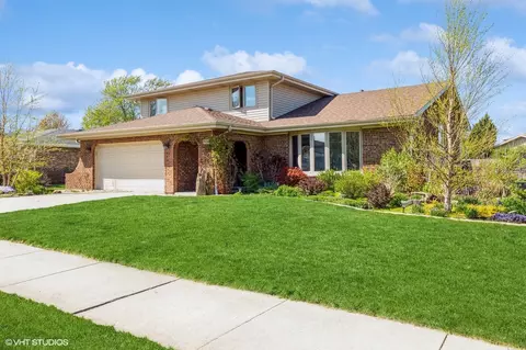 8606 Wheeler Dr, Orland Park, IL 60462