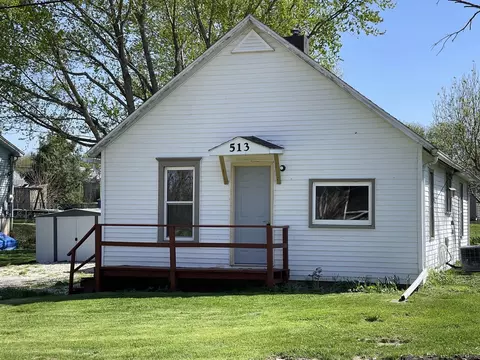 513 Barney Riva St, Dalzell, IL 61320