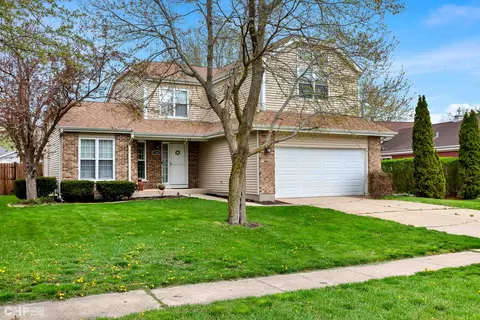 1704 N Donovan St, Mchenry, IL 60050