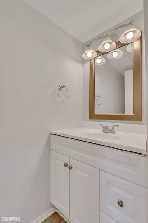 Bath - 1704 N Donovan St, Mchenry, IL 60050 photo 1 of 4