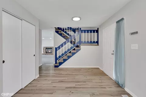 Entry Way - 1704 N Donovan St, Mchenry, IL 60050 photo 1 of 1