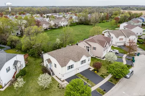 2449 Timber Springs Dr, Joliet, IL 60432