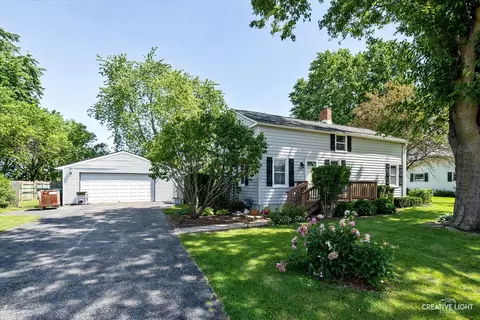 335 W Knights Rd, Sandwich, IL 60548