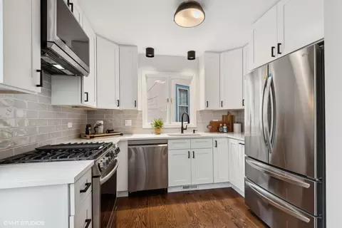 Kitchen - 535 Forest Ave, Evanston, IL 60202 photo 1 of 1