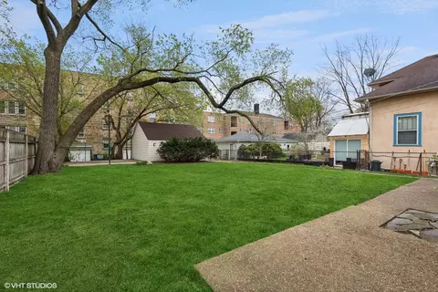 Exterior - 535 Forest Ave, Evanston, IL 60202 photo 3 of 3