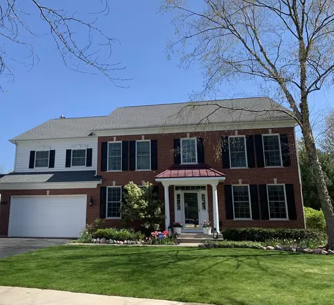 258 Baltimore Dr, Vernon Hills, IL 60061