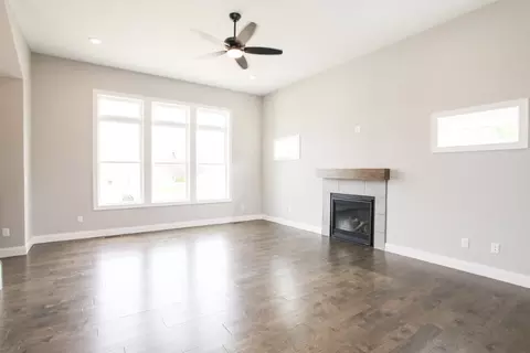 Living - 21 Fedor Cir, Bloomington, IL 61705 photo 6 of 6