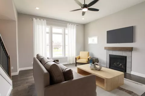Living - 21 Fedor Cir, Bloomington, IL 61705 photo 1 of 6