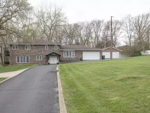 709 Howard St, Rockdale, IL 60436