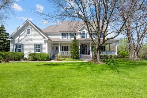 7105 Cupola Ct, Cary, IL 60013
