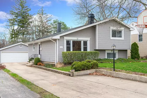 611 S Edson Ave, Lombard, IL 60148