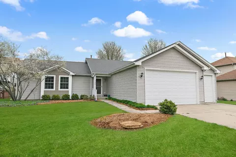 722 Tiller St, Elburn, IL 60119