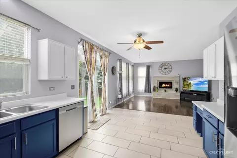 Kitchen - 12213 Shagbark Dr, Plainfield, IL 60585 photo 1 of 2