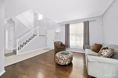 Living - 12213 Shagbark Dr, Plainfield, IL 60585 photo 2 of 3