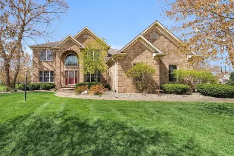 1601 Morel Ct, Mahomet, IL 61853