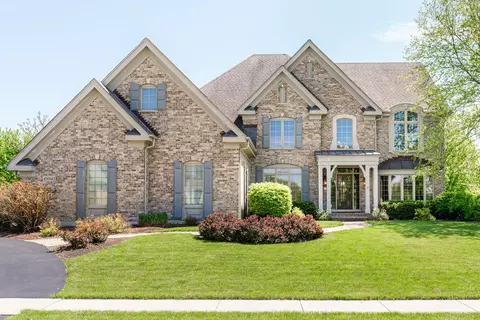 4 N945 Prairie Lakes Blvd, Saint Charles, IL 60175